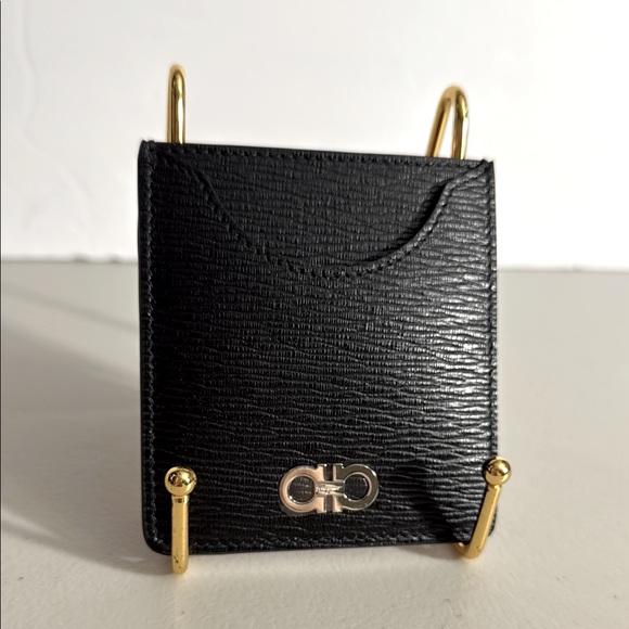 NEW Salvatore Ferragamo BLACK Red Leather Card Holder - Picture 1 of 6